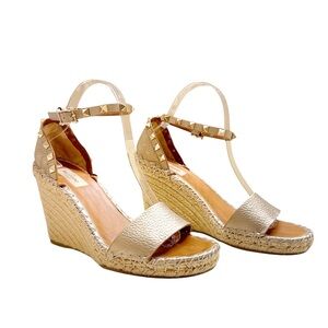 VALENTINO GARAVANI Rockstud Espadrille Wedge Sandals EU 40 US 10 Gold Stud